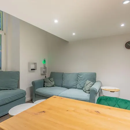 Full Equipment Designed In The Heart Of For 4 People Apartment *
