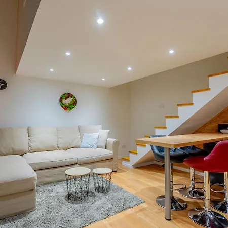 Full Equipment Designed In The Heart Of For 4 People Apartment
