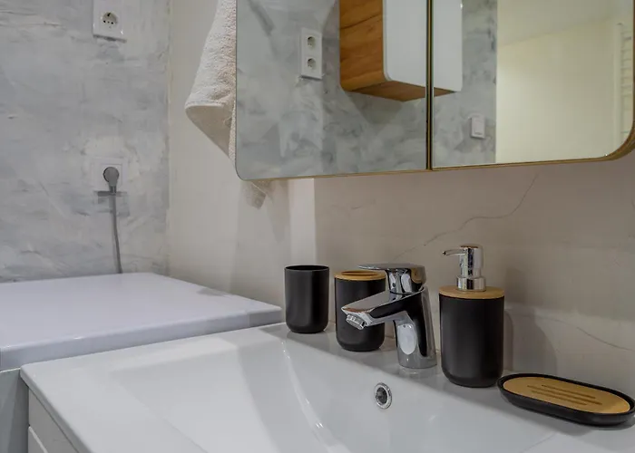 Appartement Full Equipment Designed In The Heart Of For 4 People *